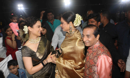 Sara Ali Khan,Kangna Ranaut,Jaya Bachan And Jayapradha Pics @ Red Carpet Of Marathi Tarka Sara Ali Khan,Kangna Ranaut,Jaya Bachan And Jayapradha Pics @ Red Carpet Of Marathi Tarka