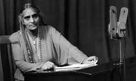 న్యాయవాది అయిన మొట్టమొదటి మహిళ!