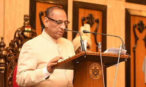 అసెంబ్లీలో ఉభయసభలపై గళం విప్పిన గవర్నర్ అసెంబ్లీలో ఉభయసభలపై గళం విప్పిన గవర్నర్