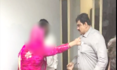 హైదరాబాద్‌ తార్నాక‌లో మరో కీచకుడు