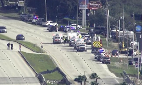 బ్యాంక్‌లో కాల్పులు.. ఐదుగురి మృతి