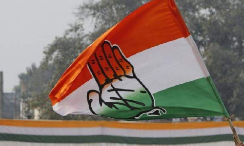 తెలంగాణలో చేయిచ్చి... ఆంధ్రలో ఎందుకు వదిలేసింది... కాంగ్రెస్ ఒంటరి పోరు వెనుక కథ తెలంగాణలో చేయిచ్చి... ఆంధ్రలో ఎందుకు వదిలేసింది... కాంగ్రెస్ ఒంటరి పోరు వెనుక కథ