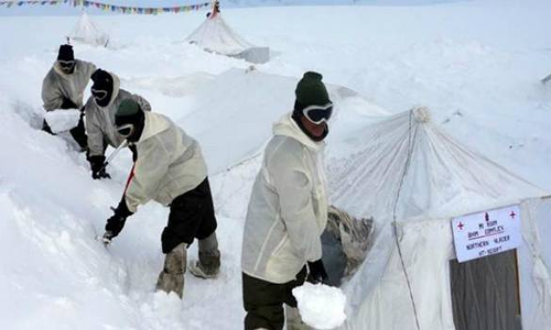 సియాచిన్ ప్రమాదకర యుద్ధక్షేత్రం... డేంజరస్ గ్లేసియర్ సియాచిన్ ప్రమాదకర యుద్ధక్షేత్రం... డేంజరస్ గ్లేసియర్