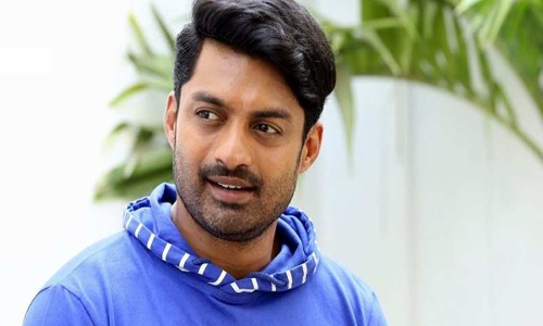 ఒక్క సంవత్సరం లో నాలుగు సినిమాలు చేస్తున్న నందమూరి హీరో