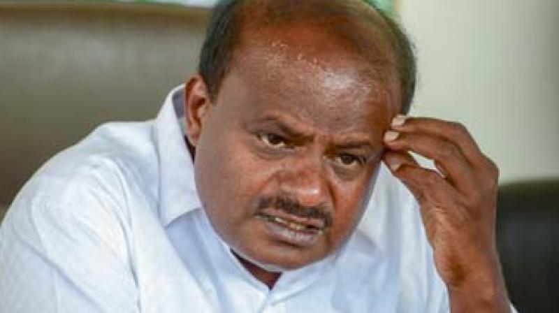 కర్ణాటకలో మళ్లీ వేడెక్కిన రాజకీయాలు కర్ణాటకలో మళ్లీ వేడెక్కిన రాజకీయాలు