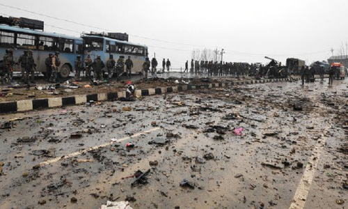 చైనా డోక్లాం ఢోకా... పాక్ పాసేజ్పై పాగా... ఏంటీ కాశ్మీర్ సమస్య!! చైనా డోక్లాం ఢోకా... పాక్ పాసేజ్పై పాగా... ఏంటీ కాశ్మీర్ సమస్య!!