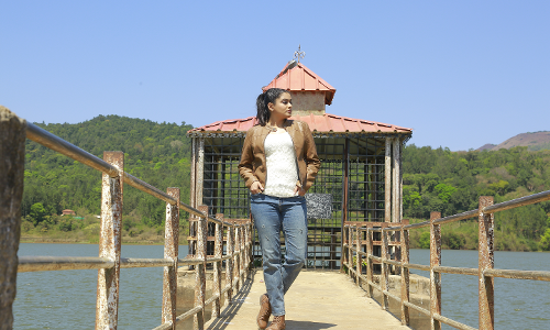 ప్రియమణి షూటింగ్ స్పాట్ స్టిల్స్