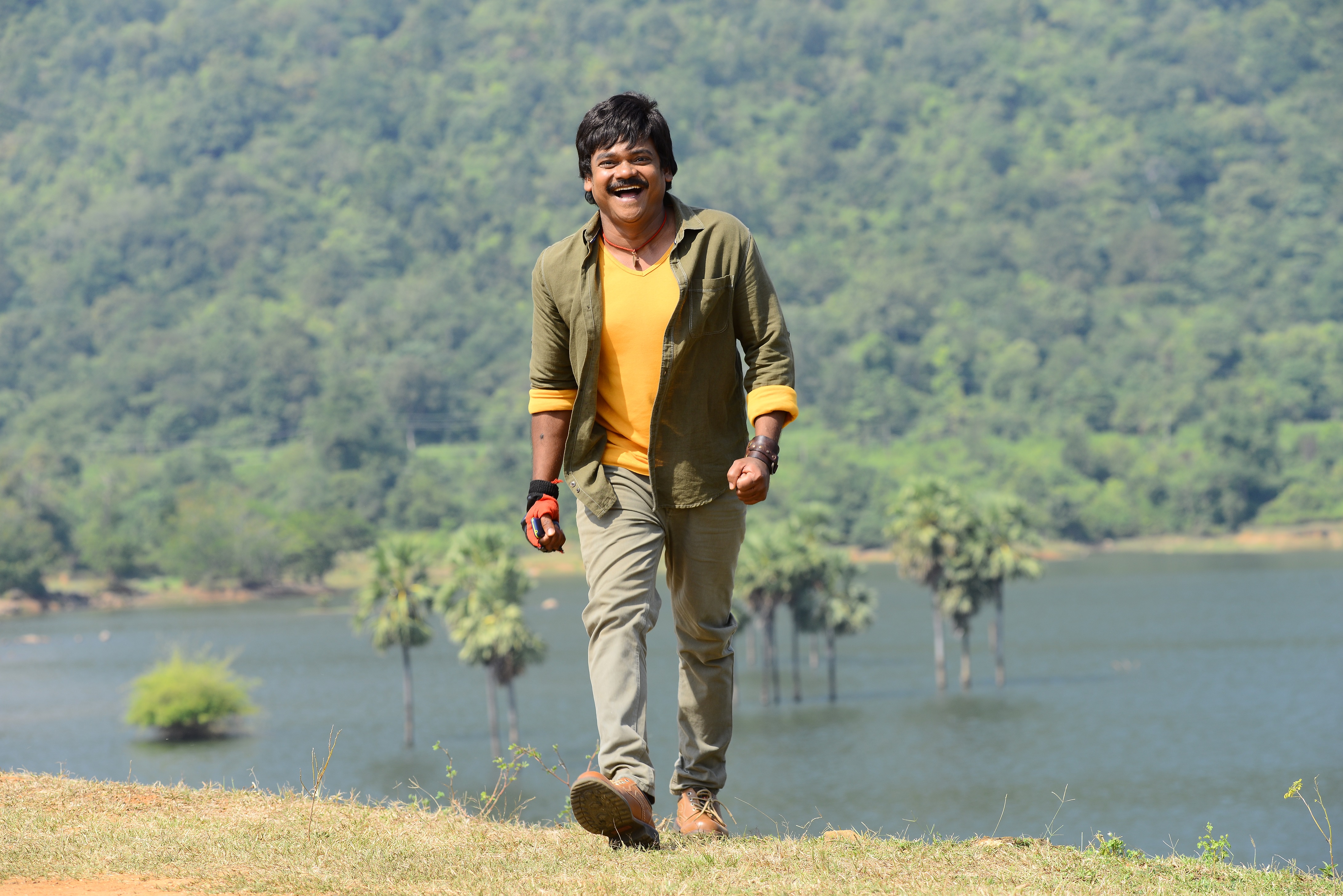 Driver Ramudu second single Pics