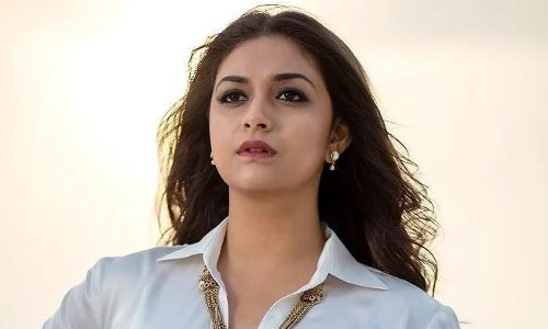 కీర్తి రెండు పాత్రల్లో కనిపించనుందట