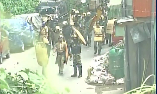 గూర్ఖాలాండ్ ఉద్యమం ఈసారి ఎన్నికల్లో ప్రభావం చూపిస్తోందా? గూర్ఖాలాండ్ ఉద్యమం ఈసారి ఎన్నికల్లో ప్రభావం చూపిస్తోందా?