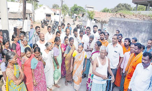 1,095 ఓట్లకు.. 27 ఓట్లు పోల్ 1,095 ఓట్లకు.. 27 ఓట్లు పోల్