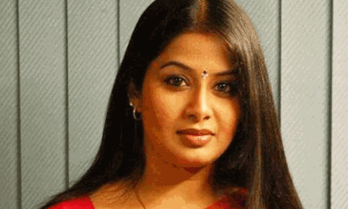 నటి సంగీతపై తల్లి ఫిర్యాదు