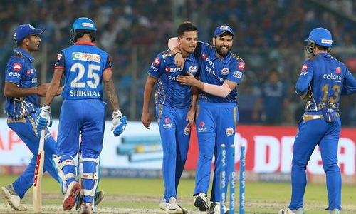 మరోసారి ఆల్రౌండ్ ప్రదర్శన ఇచ్చిన ముంబై ఇండియన్స్ మరోసారి ఆల్రౌండ్ ప్రదర్శన ఇచ్చిన ముంబై ఇండియన్స్