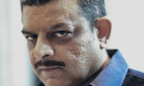 బట్టలిప్పితే నటన నేర్పిస్తా: వినయ్ వర్మ అరెస్ట్