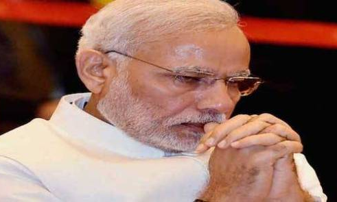 చలో వారణాసి: మోడీకి గురిపెట్టిన తెలంగాణ రైతులు చలో వారణాసి: మోడీకి గురిపెట్టిన తెలంగాణ రైతులు