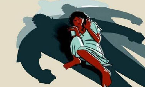 భీమవరంలో దారుణం.. కూల్‌డ్రింక్‌లో మత్తుమందు ఇచ్చి..