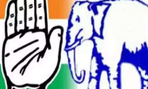 స్నేహపూర్వక పోటీ కాస్త... ఆమీతుమీ దాకా వెళ్లిందా? స్నేహపూర్వక పోటీ కాస్త... ఆమీతుమీ దాకా వెళ్లిందా?