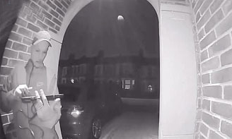 దొంగతనానికి వచ్చిన దొంగ.. ఎమైనా సహయం చేయనా అంటూ యాజమాని..