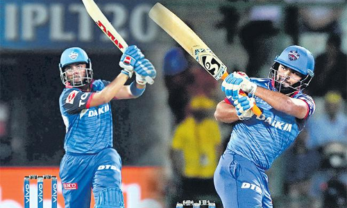 కీలక మ్యాచ్ లో బోర్లా పడిన హైదరాబాద్