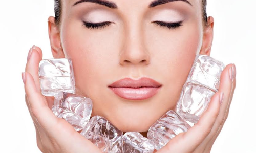 ముఖానికి ఐస్ క్యూబ్స్ రుద్దుకుంటే...