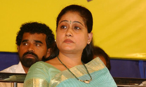 రాములమ్మ తిరిగి సొంత గూటికి చేరుతురా?