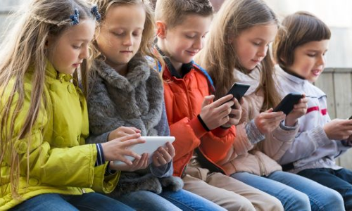పిల్లలకు స్మార్ట్‌ఫోన్ ఇస్తున్నారా?