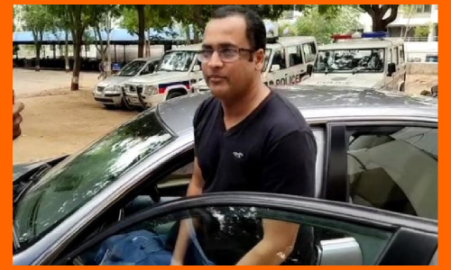 నటుడు శివాజీ పాస్ పోర్ట్ సీజ్.. 11 న విచారణకు హాజరు కావాలని ఆదేశం