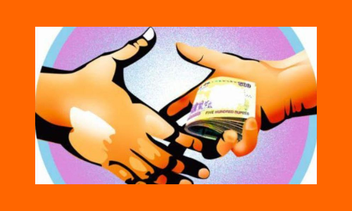 విశాఖలో దొరికిన అవినీతి తిమింగలం