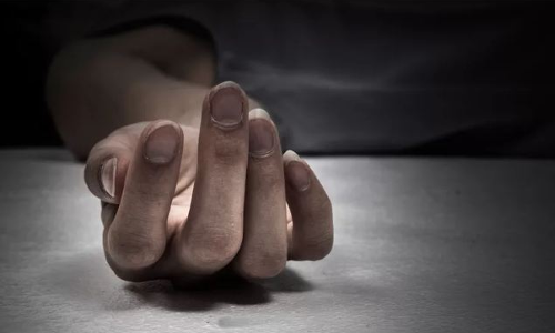 ప్రేమించిన యువకుడు పెళ్లికి నిరాకరించడంతో యువతి ఆత్మహత్యాయత్నం