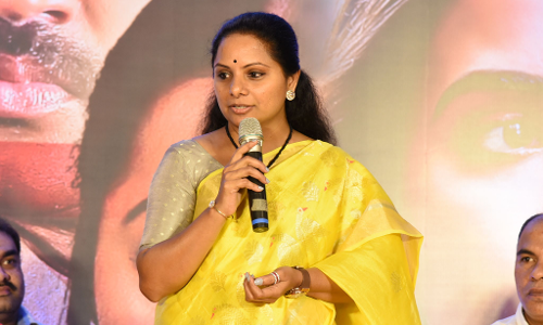 నిజామాబాద్‌లో కవిత అడుగుపెట్టకపోవడానికి కారణమేంటి?