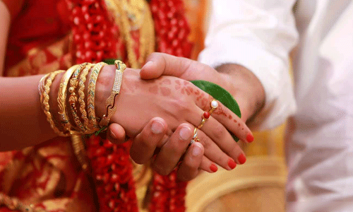 ఈజీ మనీ కోసం వరుస పెళ్లిళ్ళు.. స్వీట్‌గా మాట్లాడి అమ్మాయిలను..