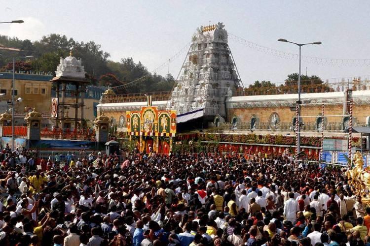 చంద్రగ్రహణం తర్వాత తెరుచుకున్న తిరుమల శ్రీవారి ఆలయం
