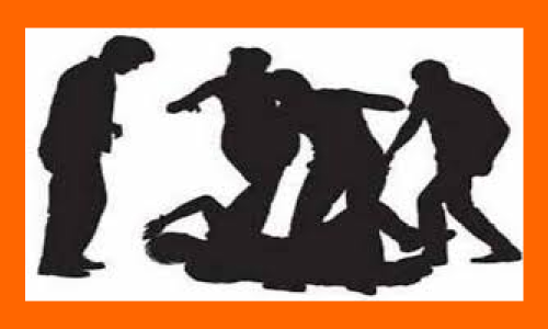 మహిళను ట్రాక్టర్‌కు కట్టి కొట్టిన గ్రామస్తులు