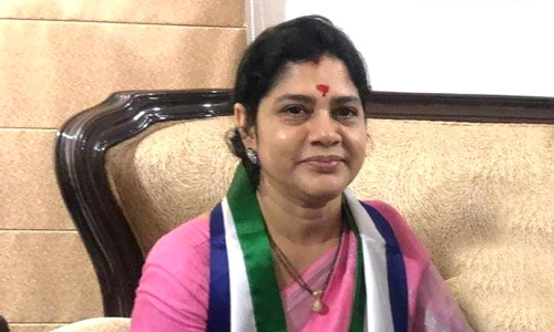 వైసీపీలో అసంతృప్తితో ఉన్న వాణి కోసం బీజేపీ ప్రయత్నాలు?