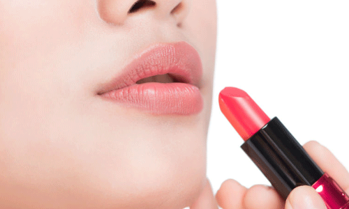 అందమైన పెదాలకు లిప్‌స్టిక్‌ను ఉపయోగిస్తున్నారా..!
