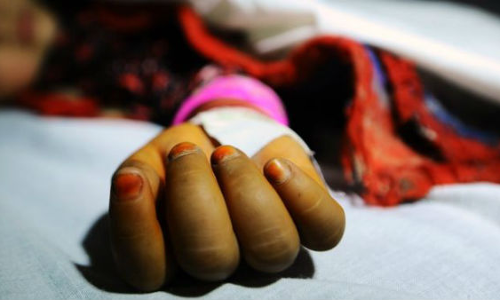 మూడేళ్ల చిన్నారిపై అత్యాచారం.. తల,మొండెం వేరు చేసి..