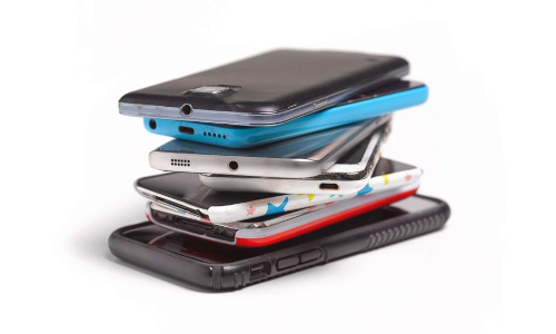 మీ పాత ఫోన్ను ఇలా కూడా వాడుకోవచ్చు మీ పాత ఫోన్ను ఇలా కూడా వాడుకోవచ్చు