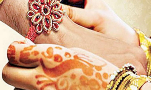 శ్రావణపౌర్ణమి నాడే రాఖీ పౌర్ణిమ ఎందుకు జరుపుకుంటారో తెలుసా!!