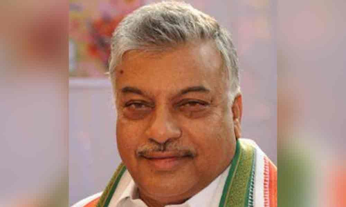 యార్లగడ్డ లక్ష్మీప్రసాద్ కు ఏపీ ప్రభుత్వం కీలక పదవి యార్లగడ్డ లక్ష్మీప్రసాద్ కు ఏపీ ప్రభుత్వం కీలక పదవి