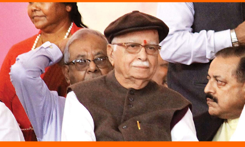 అనారోగ్యంతో అద్వానీ