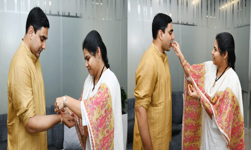 నారా లోకేష్ కు రాఖీ కట్టిన భూమా అఖిలప్రియ