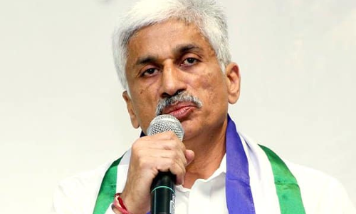 లోకేశ్ అలా అయ్యాక ఇంత పెద్ద వరదను చూసి ఉండడు : ఎంపీ విజయసాయిరెడ్డి లోకేశ్ అలా అయ్యాక ఇంత పెద్ద వరదను చూసి ఉండడు : ఎంపీ విజయసాయిరెడ్డి