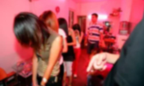 వ్యభిచార గృహంపై దాడి