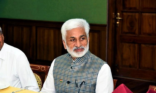 పిఎంఓ అధికారులతో ఎంపీ విజయసాయి, అజేయ కల్లామ్ భేటీ పిఎంఓ అధికారులతో ఎంపీ విజయసాయి, అజేయ కల్లామ్ భేటీ