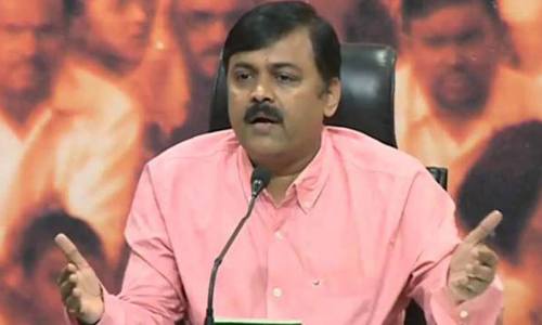 అమరావతి రాజధాని తరలింపుపై సంచలన వ్యాఖ్యలు చేసిన ఎంపీ జీవీఎల్