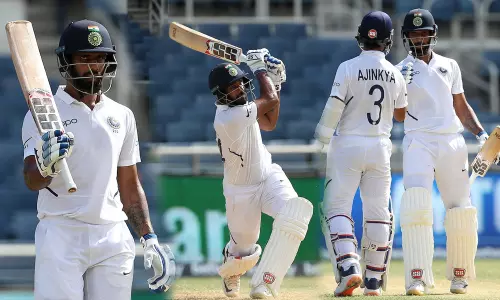 ఇండియా విజయానికి సిద్ధం : నాలుగోరోజే ముగించేస్తారా?