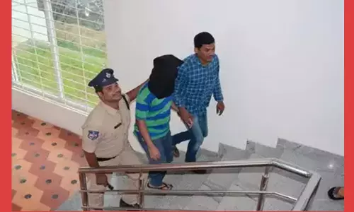 శంషాబాద్ ఎయిర్పోర్ట్ బెదిరింపు మెయిల్లో కొత్త ట్విస్ట్ శంషాబాద్ ఎయిర్పోర్ట్ బెదిరింపు మెయిల్లో కొత్త ట్విస్ట్