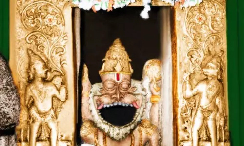 మంగళగిరిపై వెలసిన శ్రీ పానకాల నరసింహస్వామి