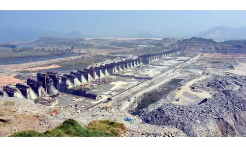 పోలవరం పై రెండురోజుల్లోగా సమాధానం ఇవ్వండి.. ఏపీకి కేంద్రం లేఖ!