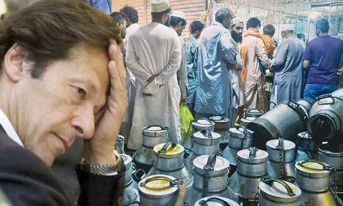 పాకిస్థాన్లో లీటరు పాలు రూ.140 పాకిస్థాన్లో లీటరు పాలు రూ.140